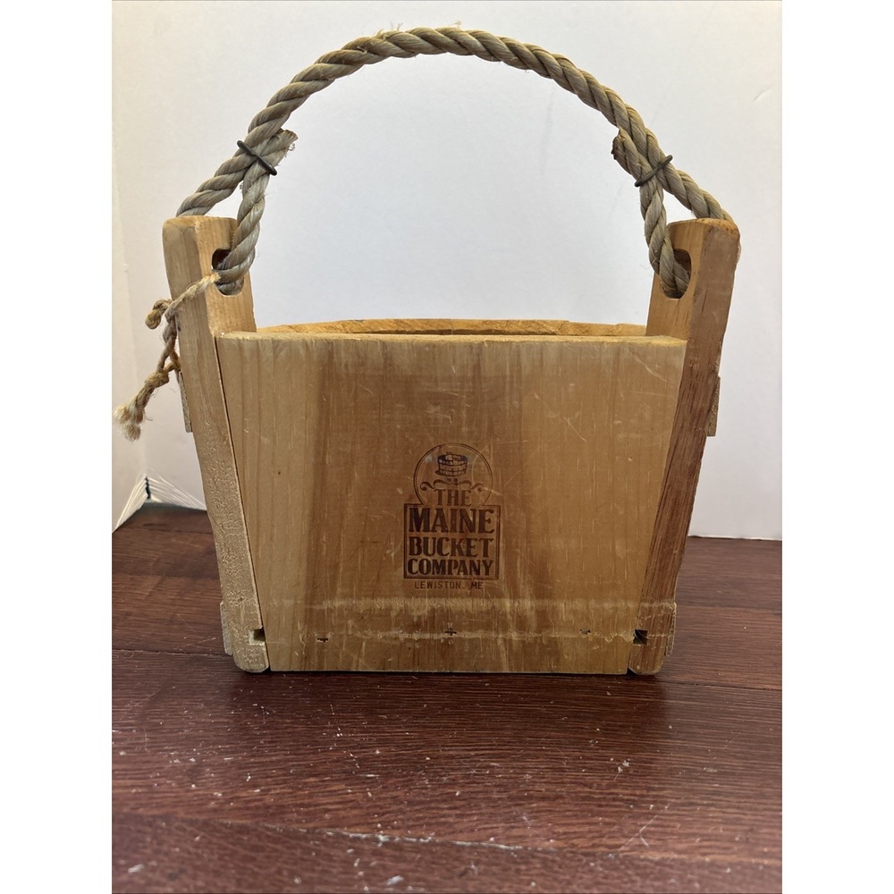 The Maine Bucket Co. Half Wood Bucket w/ Rope Handle Heart & Flowers - Picture 6 of 11